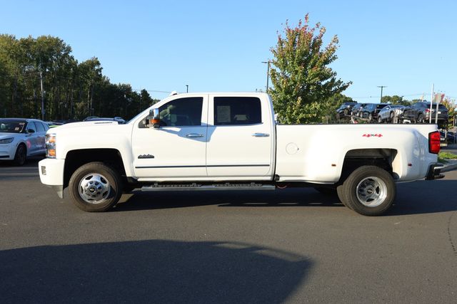 2019 Chevrolet Silverado 3500HD 4WD Crew Cab 167.7'' High Country w/ Duramax Plus Pkg & Sunroof - 22927655 - 1