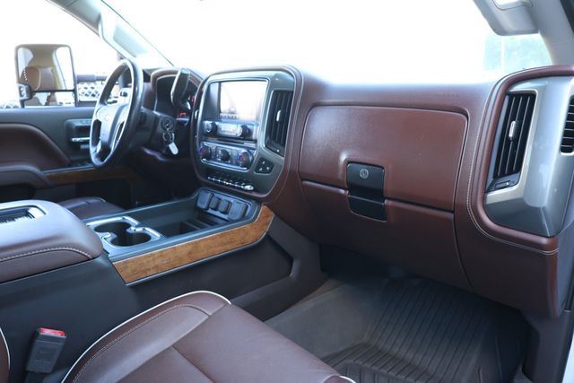 2019 Chevrolet Silverado 3500HD 4WD Crew Cab 167.7'' High Country w/ Duramax Plus Pkg & Sunroof - 22927655 - 26