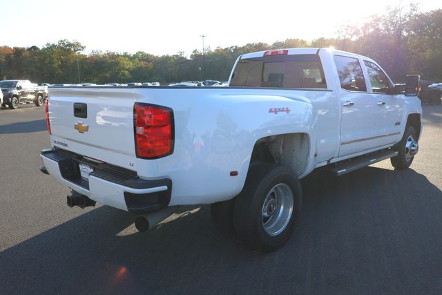 2019 Chevrolet Silverado 3500HD 4WD Crew Cab 167.7'' High Country w/ Duramax Plus Pkg & Sunroof - 22927655 - 4