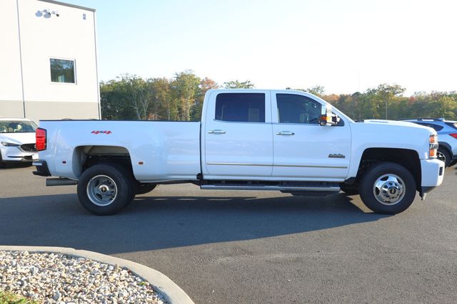 2019 Chevrolet Silverado 3500HD 4WD Crew Cab 167.7'' High Country w/ Duramax Plus Pkg & Sunroof - 22927655 - 5