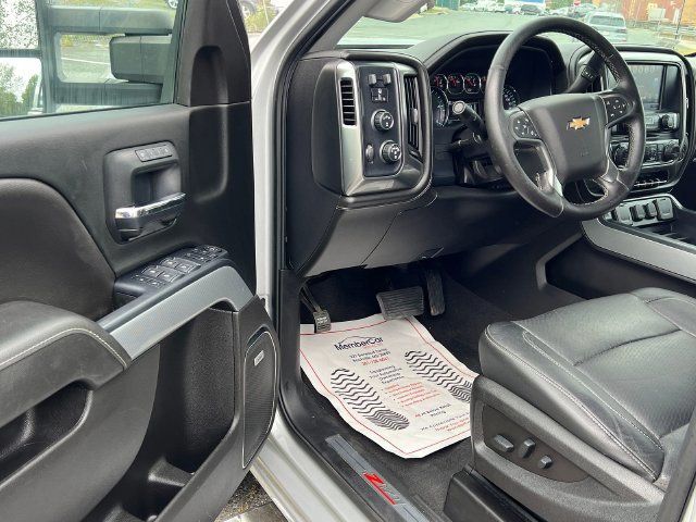 2019 Chevrolet Silverado 3500HD 4WD Crew Cab 167.7" LTZ - 23086740 - 9