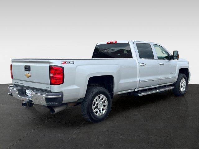 2019 Chevrolet Silverado 3500HD 4WD Crew Cab 167.7" LTZ - 23086740 - 4