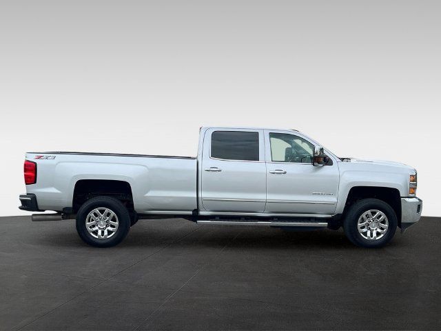 2019 Chevrolet Silverado 3500HD 4WD Crew Cab 167.7" LTZ - 23086740 - 5