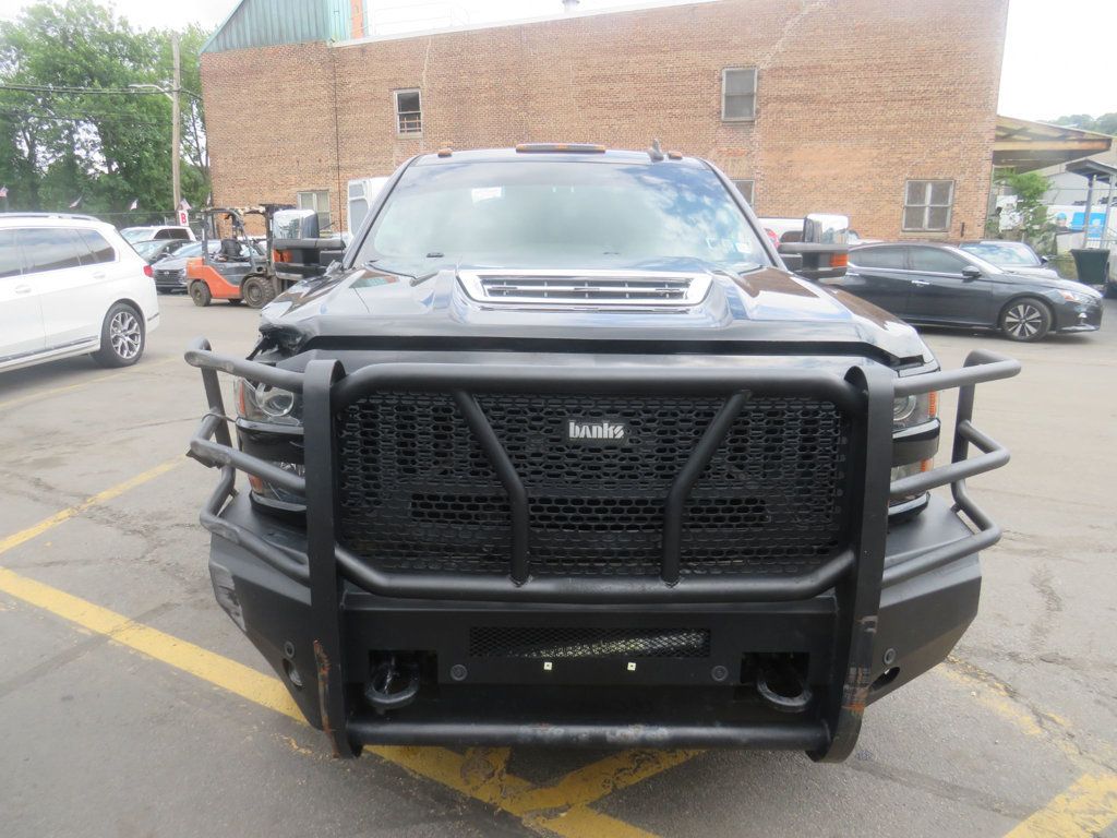 2019 Chevrolet Silverado 3500HD LTZ photo 2