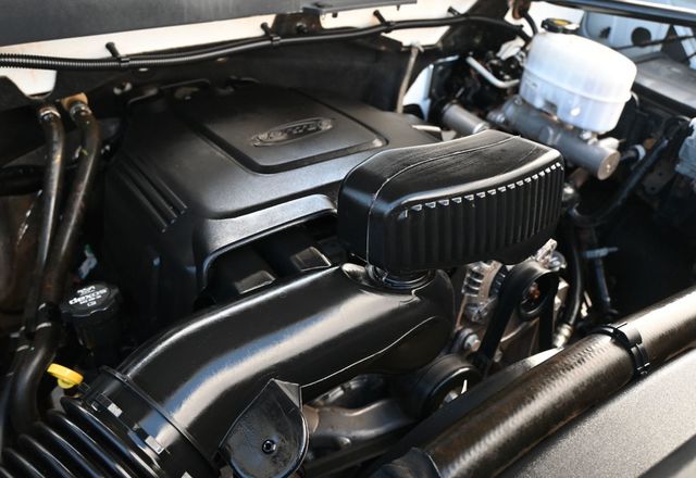 2019 Chevrolet Silverado 3500HD 4x4 Crew Cab Work Truck - 23097265 - 16