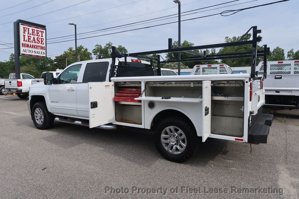 2019 Chevrolet Silverado 3500HD Silverado 3500HD 4WD Crew Cab Utility SRW LT - 23057343 - 18
