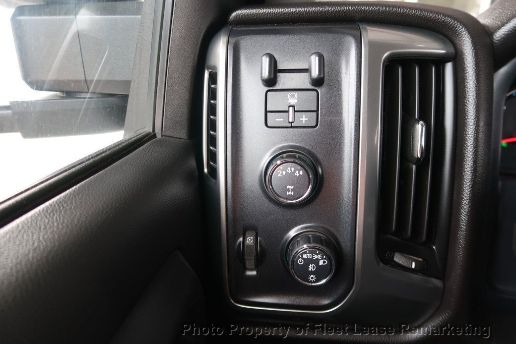 2019 Chevrolet Silverado 3500HD Silverado 3500HD 4WD Crew Cab Utility SRW LT - 23057343 - 31