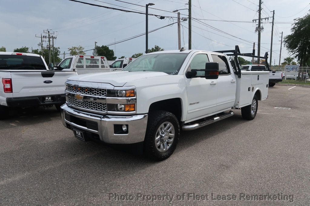 2019 Chevrolet Silverado 3500HD Silverado 3500HD 4WD Crew Cab Utility SRW LT - 23057343 - 40