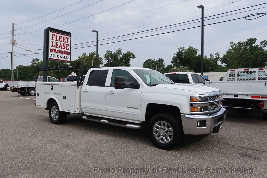 2019 Chevrolet Silverado 3500HD Silverado 3500HD 4WD Crew Cab Utility SRW LT - 23057343 - 6