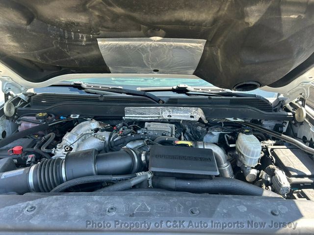2019 Chevrolet Silverado 3500HD CC 4WD Crew Cab,UTILITY BODY,DURAMAX 6.6L TURBO-DIESEL, - 23039971 - 24