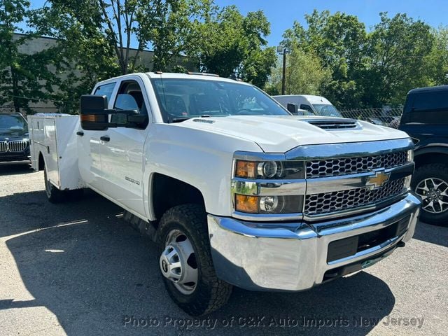 2019 Chevrolet Silverado 3500HD CC 4WD Crew Cab,UTILITY BODY,DURAMAX 6.6L TURBO-DIESEL, - 23039971 - 3