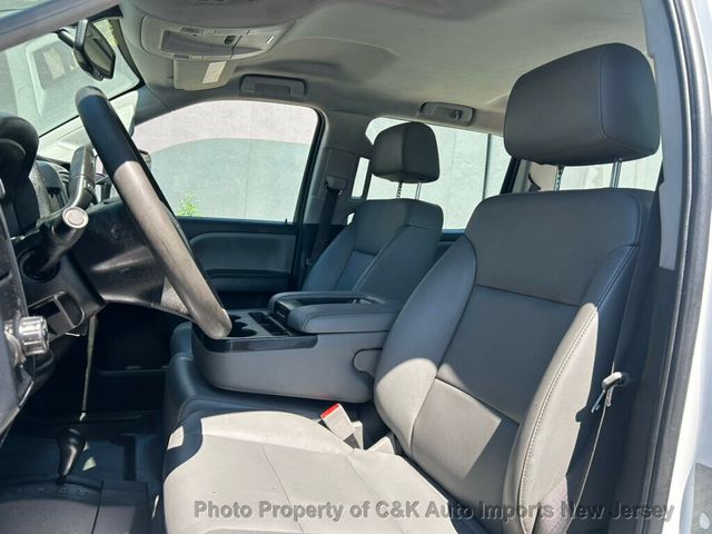 2019 Chevrolet Silverado 3500HD CC 4WD Crew Cab,UTILITY BODY,DURAMAX 6.6L TURBO-DIESEL, - 23039971 - 47