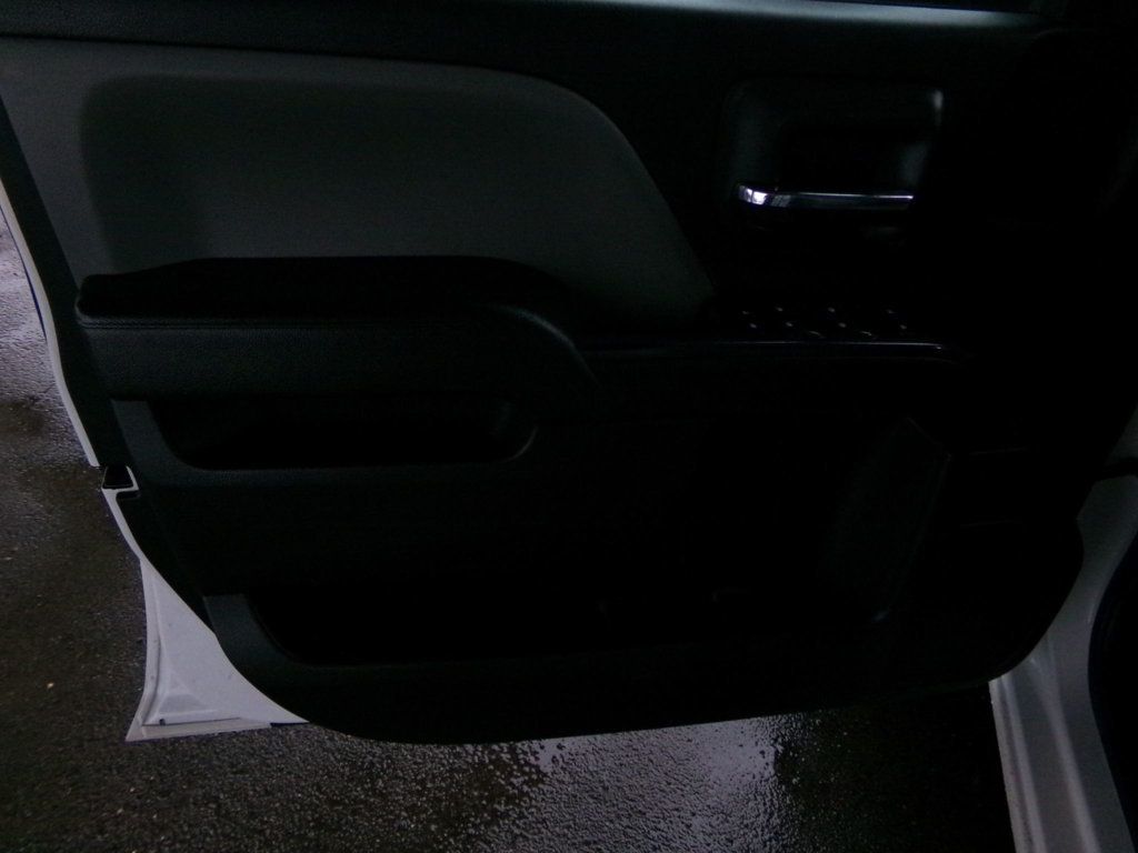 2019 Chevrolet Silverado 3500HD CC FLAT BED - 22949152 - 8