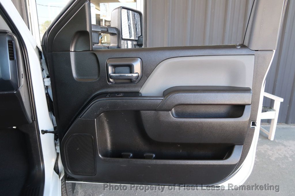 2019 Chevrolet Silverado 3500HD CC Silverado 3500HHD 2WD Cab Chassis DRW GAS - 23000041 - 17