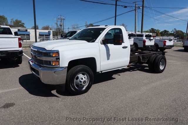 2019 Chevrolet Silverado 3500HD CC Silverado 3500HHD 2WD Cab Chassis DRW GAS - 23000041 - 35