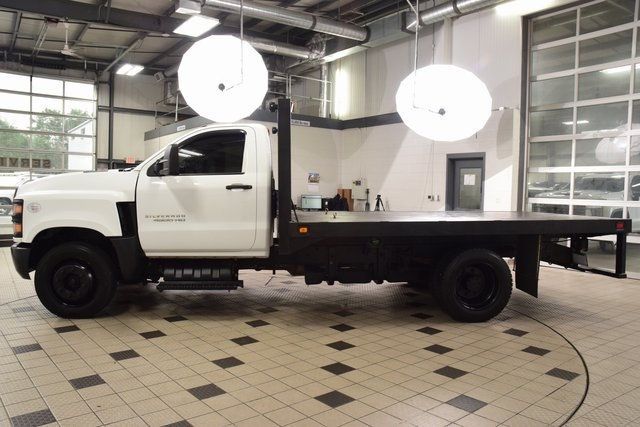 2019 Chevrolet Silverado 4500HD Work Truck photo 3