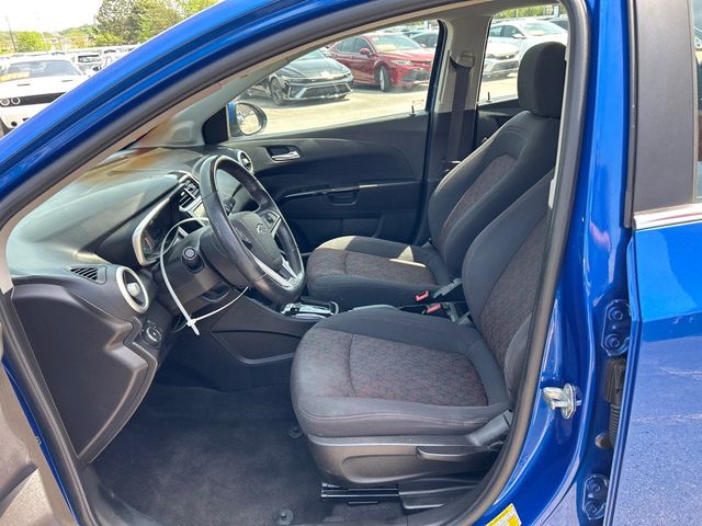 2019 Chevrolet Sonic 4dr Sedan Automatic LT - 23010605 - 7