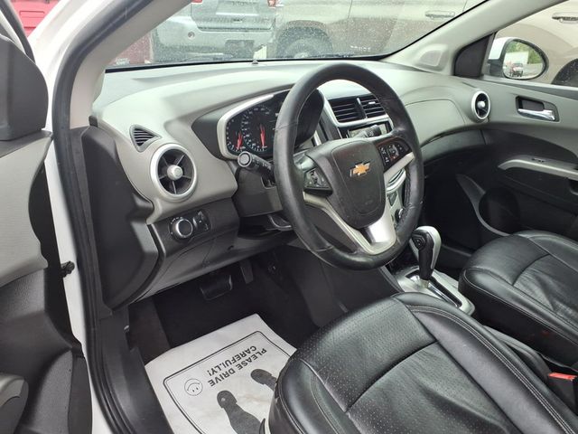 2019 Chevrolet Sonic 4dr Sedan Automatic Premier - 23011742 - 5