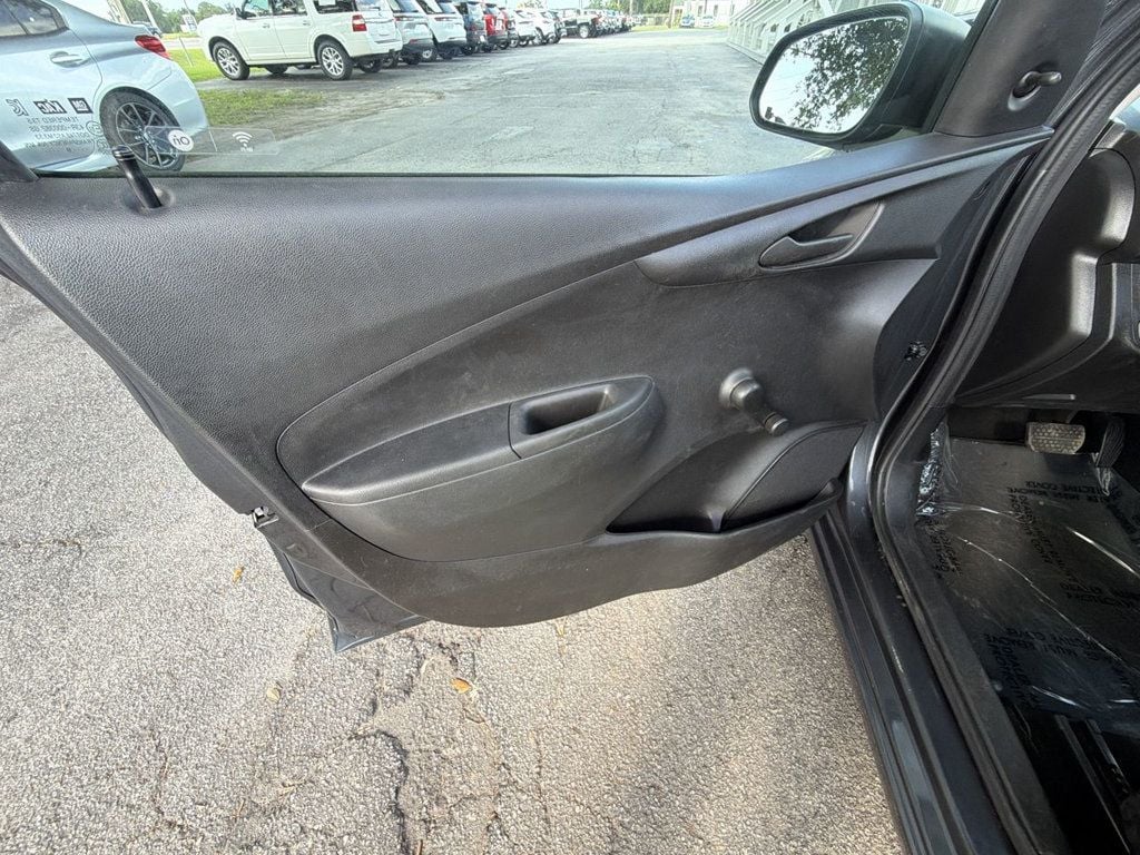Chevrolet Spark photo 12