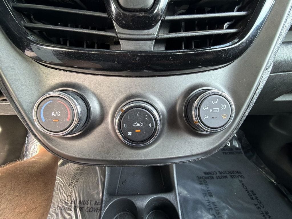 Chevrolet Spark photo 19