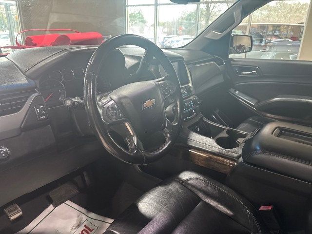 2019 Chevrolet Suburban 2WD 4dr 1500 LT - 22758073 - 9