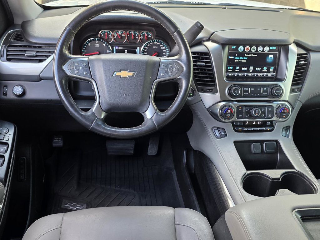 2019 Chevrolet Suburban 1500 LT photo 11