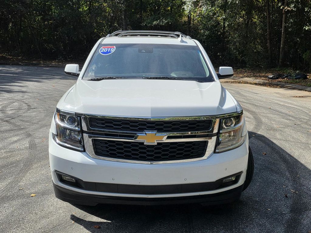 2019 Chevrolet Suburban 1500 LT photo 2