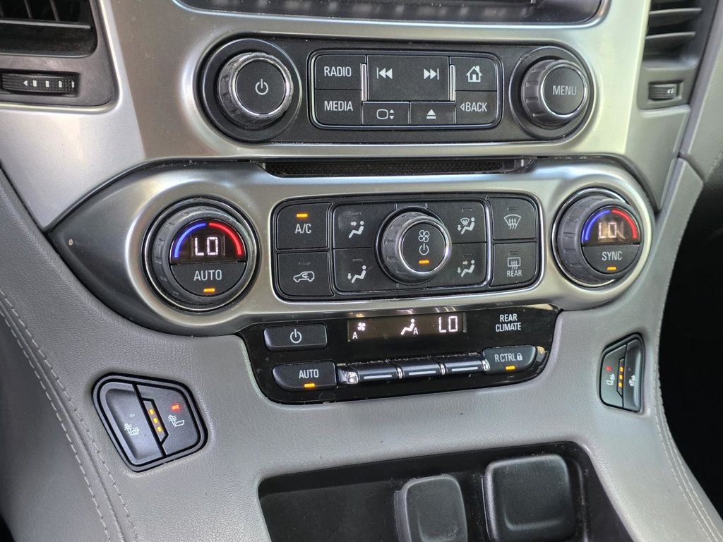 2019 Chevrolet Suburban 1500 LT photo 23