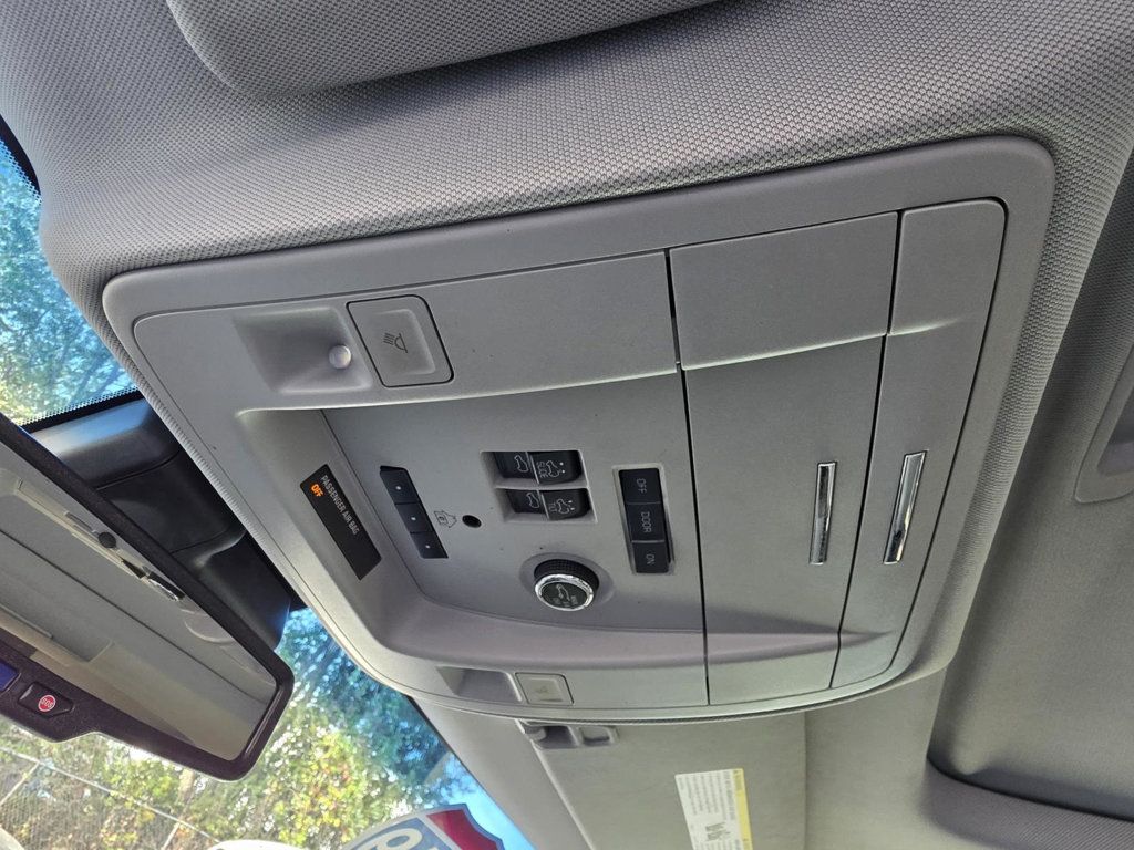 2019 Chevrolet Suburban 1500 LT photo 30