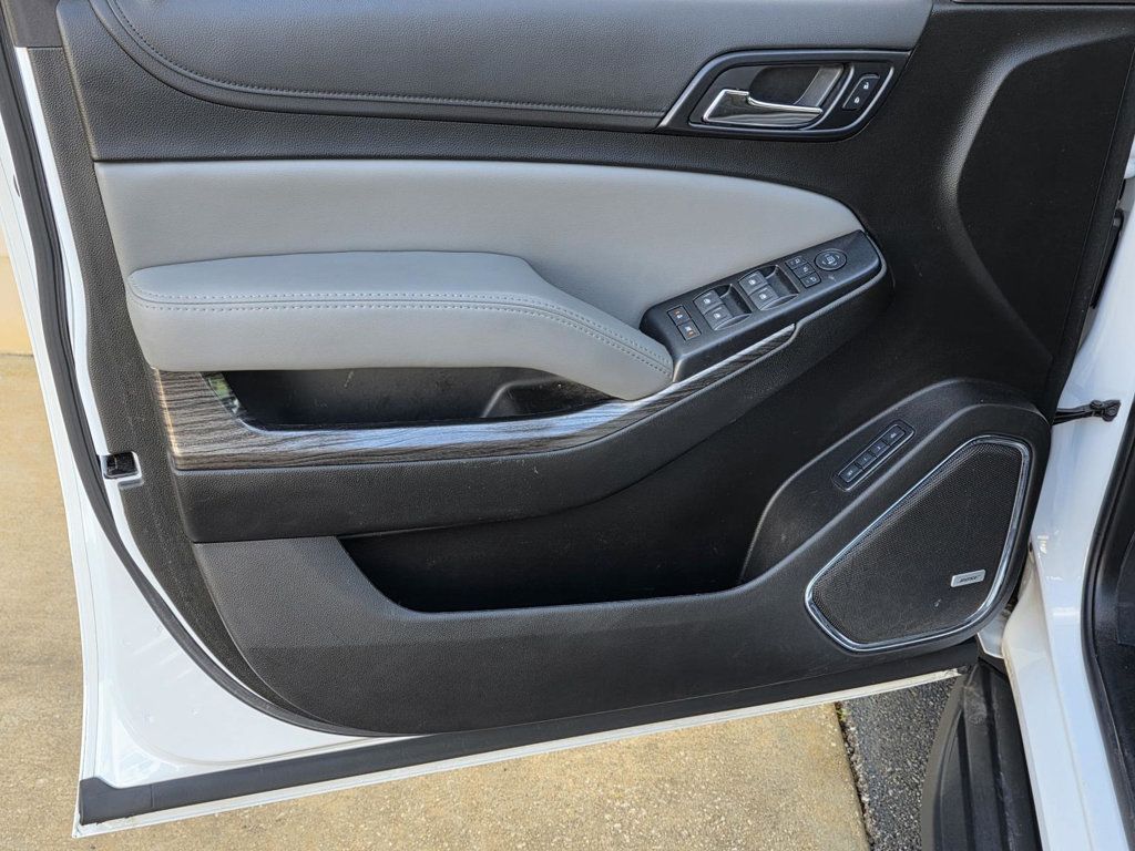 2019 Chevrolet Suburban 1500 LT photo 35