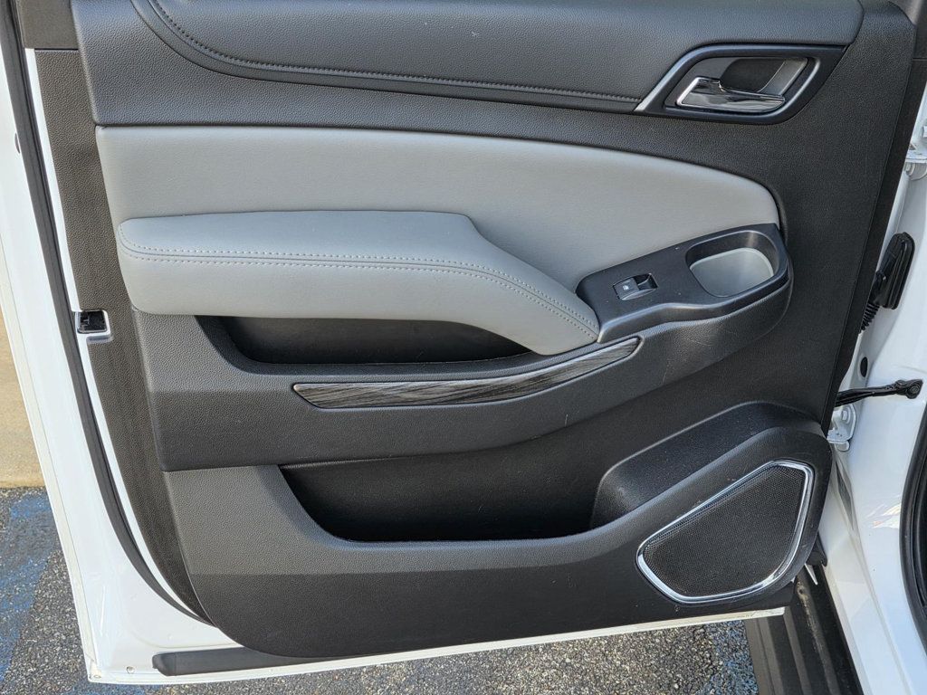 2019 Chevrolet Suburban 1500 LT photo 36