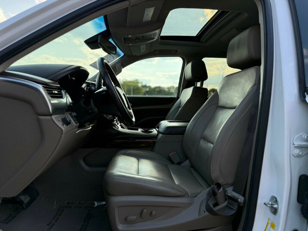 2019 Chevrolet Suburban 1500 LT photo 9