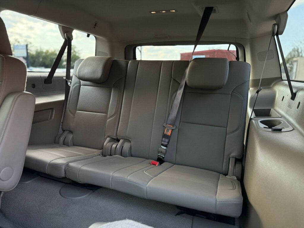 2019 Chevrolet Suburban 1500 LT photo 14