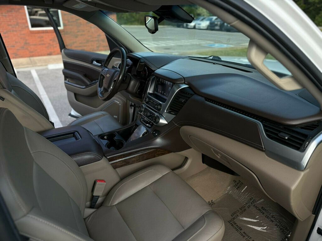 2019 Chevrolet Suburban 1500 LT photo 18