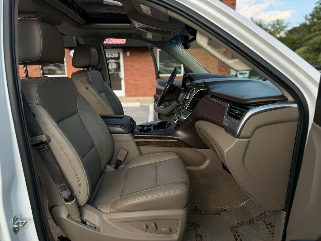 2019 Chevrolet Suburban 1500 LT photo 19