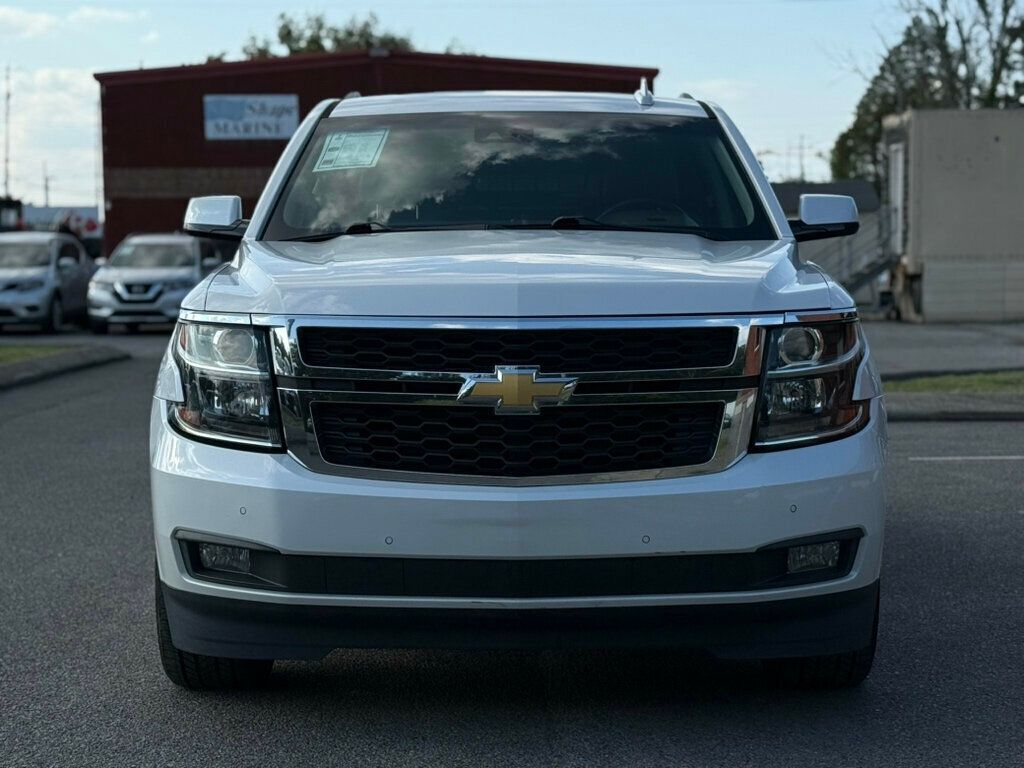 2019 Chevrolet Suburban 1500 LT photo 6
