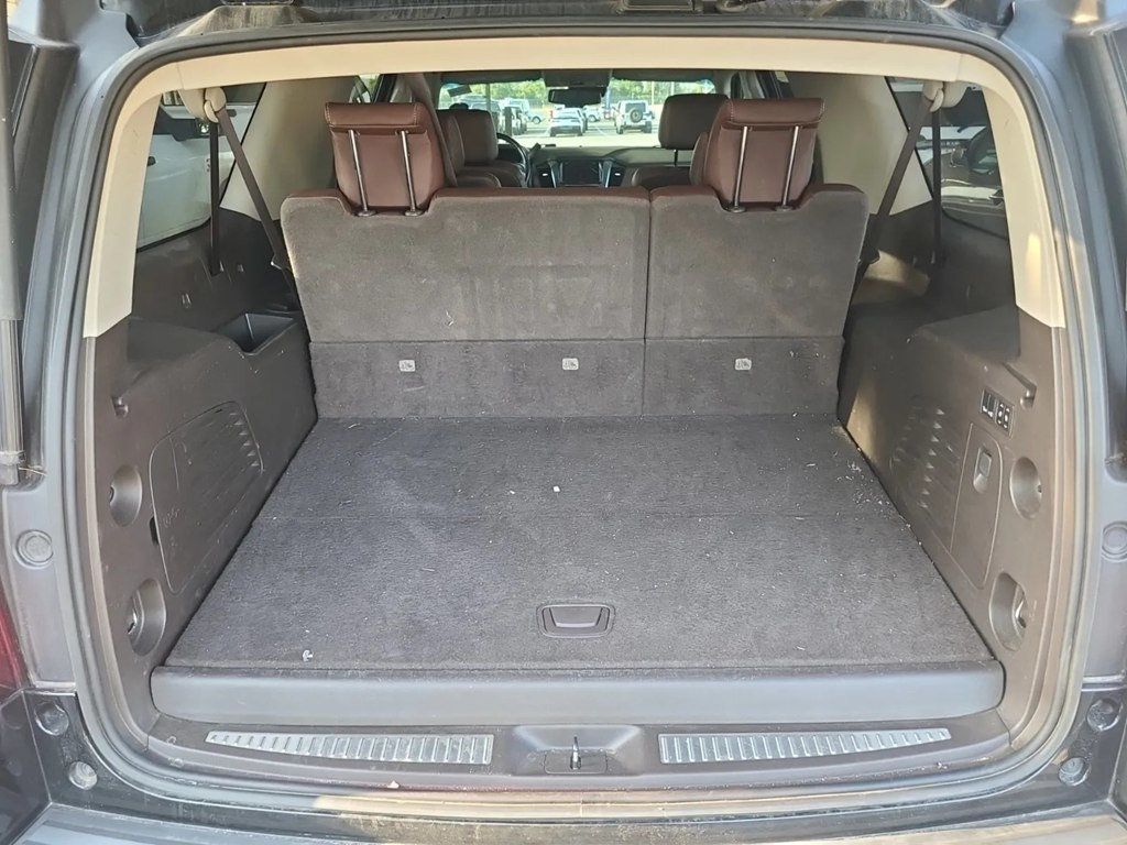 2019 Chevrolet Suburban 2WD 4dr 1500 Premier - 23075344 - 12