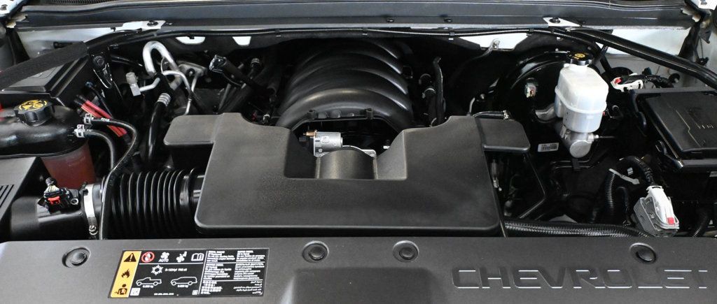 Chevrolet Suburban photo 21