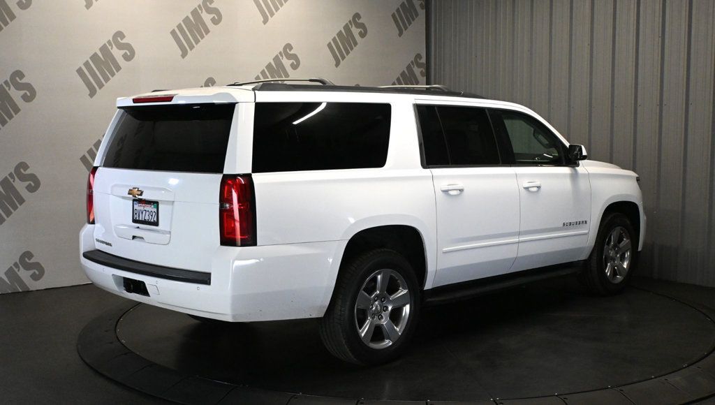 Chevrolet Suburban photo 5