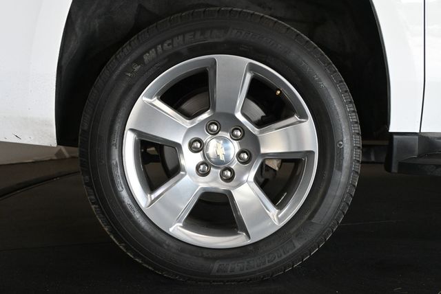 2019 Chevrolet Suburban 4WD 1500 LS - 23083094 - 8