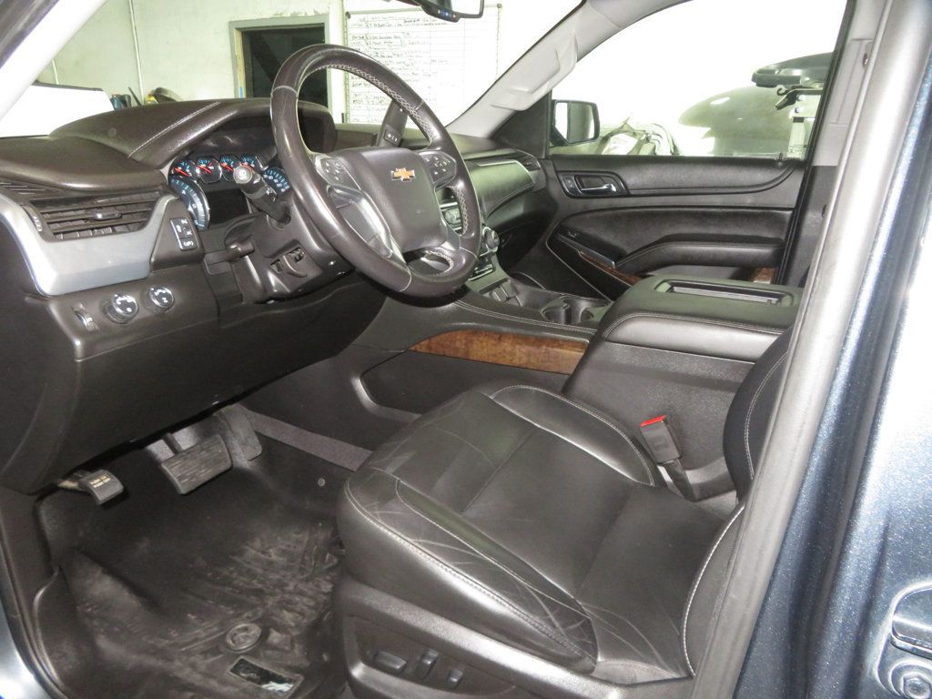 2019 Chevrolet Suburban 4WD 4dr 1500 LT - 22963964 - 18