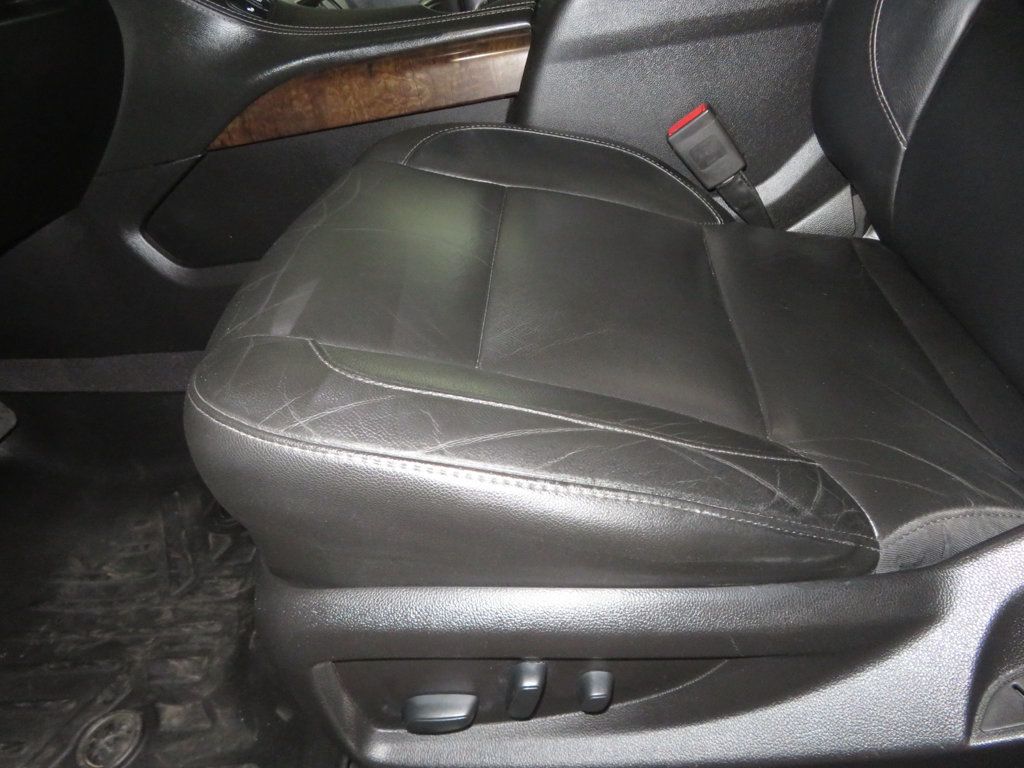 2019 Chevrolet Suburban 4WD 4dr 1500 LT - 22963964 - 20