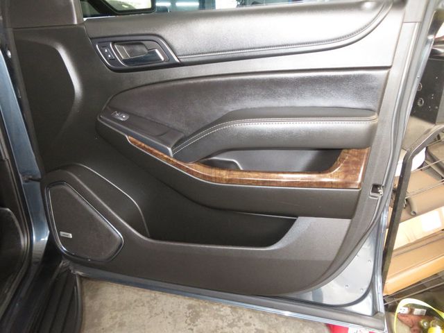 2019 Chevrolet Suburban 4WD 4dr 1500 LT - 22963964 - 33