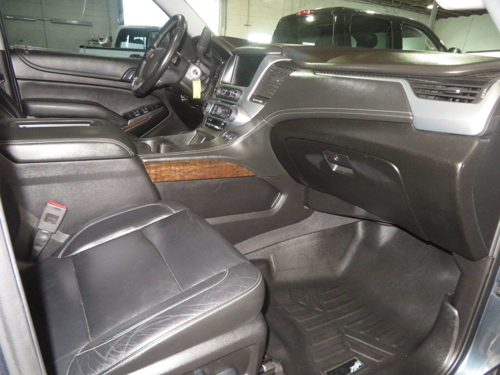 2019 Chevrolet Suburban 4WD 4dr 1500 LT - 22963964 - 35