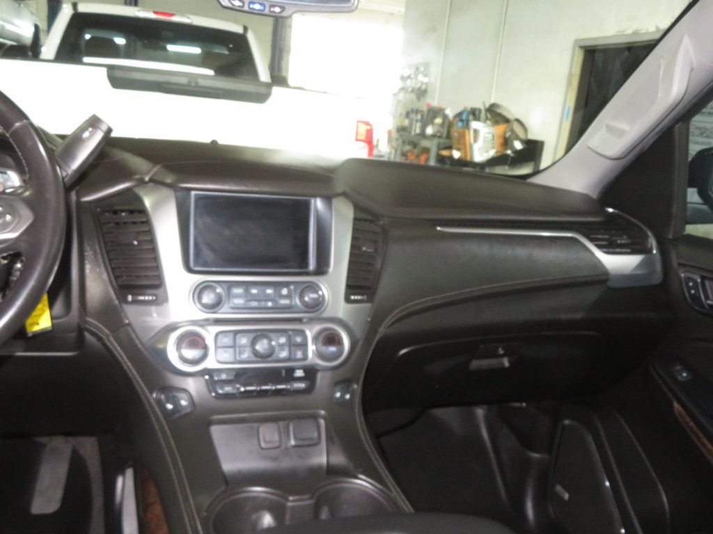 2019 Chevrolet Suburban 4WD 4dr 1500 LT - 22963964 - 39