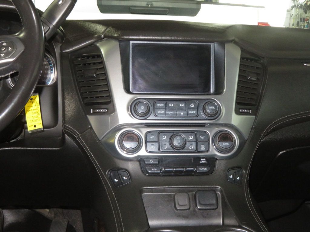 2019 Chevrolet Suburban 4WD 4dr 1500 LT - 22963964 - 40