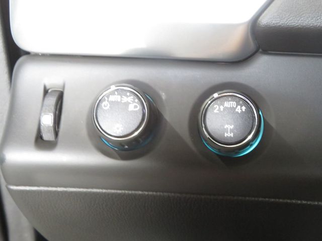 2019 Chevrolet Suburban 4WD 4dr 1500 LT - 22963964 - 42