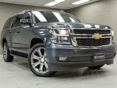 2019 Chevrolet Suburban - 1GNSKHKC2KR346596