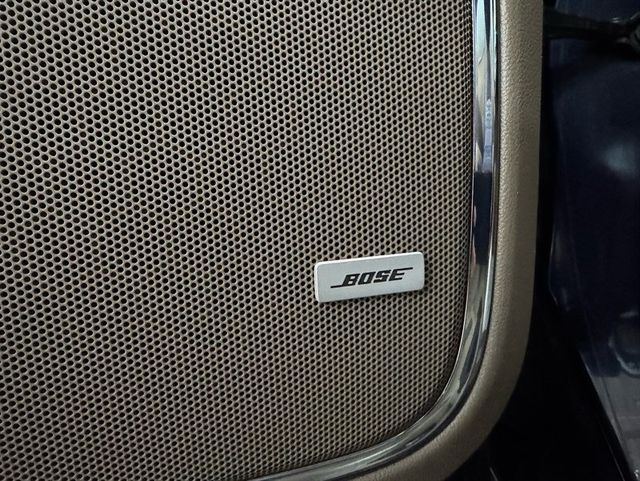 2019 Chevrolet Suburban 4WD 4dr 1500 LT - 22992478 - 12