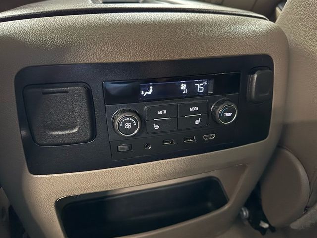 2019 Chevrolet Suburban 4WD 4dr 1500 LT - 22992478 - 24